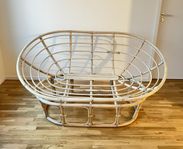 Rottingsoffa / Mamasan – inne & ute (Älvsjö)