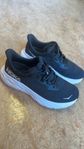 Hoka Arahi 7