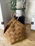 Stor flätad korg 