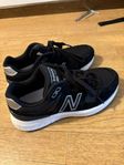 New Balance sneakers storlek 36