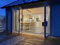 Nya Vikdörrar 3-delat– Treglas /Aluminium / Låsbar dörr