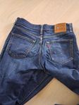 levis 32/32 jeans