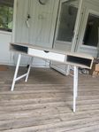 Skrivbord 120x48 cm – bra skick