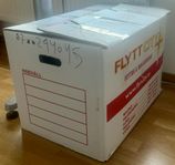 Stora flyttlådor. Ca 25 st i 7 mm tjock kartong. Hämtas.