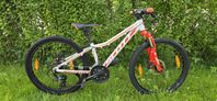 Scott Scale JR 24