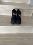 Paket: 9 par barnskor (stl 22–24) – Kavat, Po.P, H&M m.f