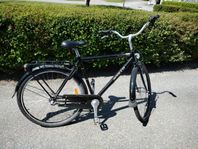 Apollo herrcykel, 28", 3-växlad, lite använd, 2 lås 