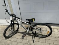 Crescent torn Barncykel 24 tum