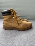 – Timberland & Nike Air Force – 