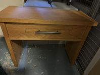 Litet skrivbord 