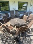 Två bord och 10 stolar
