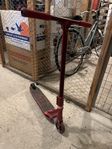 Säljer sparkcykel – PROTO clamp + Ethic DTC gaffel