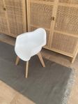 Barnstol |Stabil & Snygg (ord pris 500 kr)