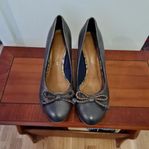 ﻿﻿﻿Damskor av märket pumps från Tamaris storlek 38