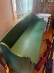 Bortskänkes-fin träsoffa med botten