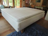 IKEA-säng Sagvåg 160 cm bred med bäddmadrass Tafjord