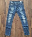 2 pair of jeans - Diesel Tepphar W32 + Armani w33