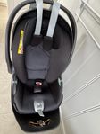 Som ny- babyskydd och Isofix Cybex Cloud T I-Size