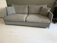 Petito soffa Posh Living, kan köras ut till köparen.