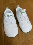 Adidas skor barn strl 19