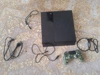 en PS 4, 2st controller, 1m hdim, 1uttagskabel, 2laddkabel 