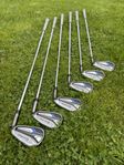 Golf järnset Taylormade Speedblades med nyare grepp