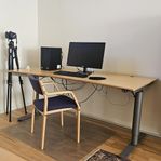 höj och sänkbart skrivbord
