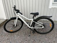 White AX Pearl Hybrid 28" hjul  8 växlar Storlek . S/16"