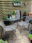Utestolar med bord 