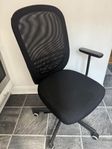 Kontorsstol Flintan med armstöd