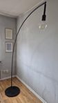 IKEA SKAFTET, Golvlampfot, båge, svart