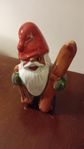 Rolf Berg Tomte med skidor och stavar