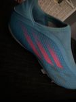 Adidas fotbollsskor 