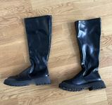 KNEE HIGH BOOTS
