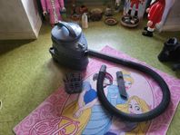 Philips Triathlon vacuum cleaner wet and dry shampoo 1300 W