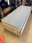 IKEA Utåker stapelbara sängar 2 st
