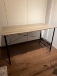 Skrivbord