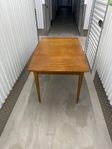 teak matbordet 