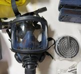 gasmask and fan 