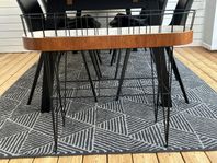 Blombord, stringmodelo