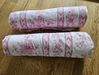 2 st fina rosa/vita påslakan