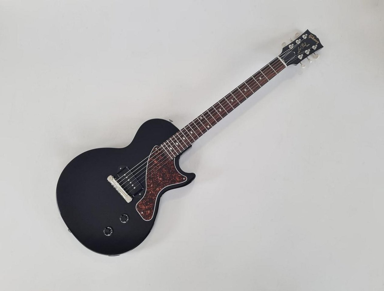 Vill köpa en Gibson junior 