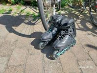 Oanvända rolerblades till salu för 500 kr. Storlek 40. 