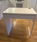 skrivbord/sminkbord