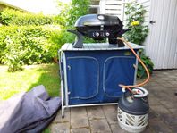 Grill inkl gasflaska och bänk.