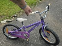 Specialized barncykel 16 tum