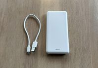Powerbank - Bärbar laddare - Sparsamt använd!