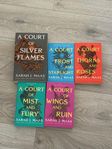 Sarah J Maas populära bokserie 