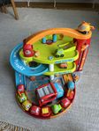 Smoby parkeringshus med biltransport