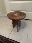 Pedestal 